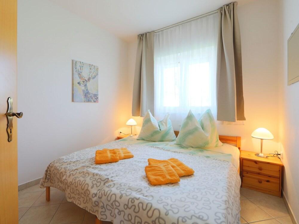 Amarillo 2 Balatonm Riaf rd