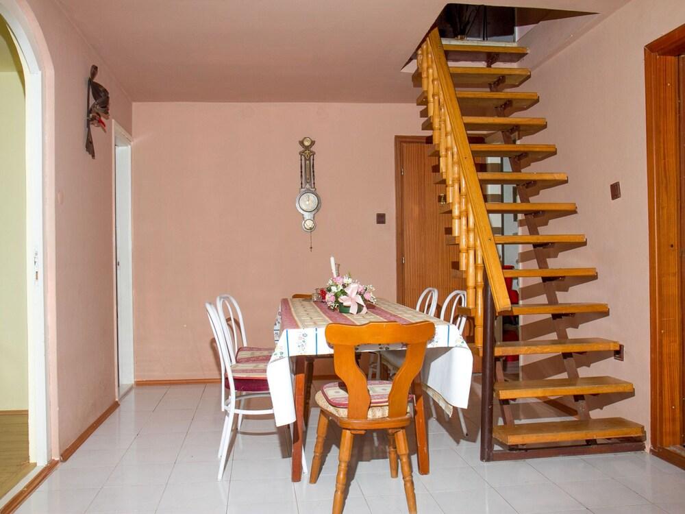 Johnny Balatonm Riaf rd