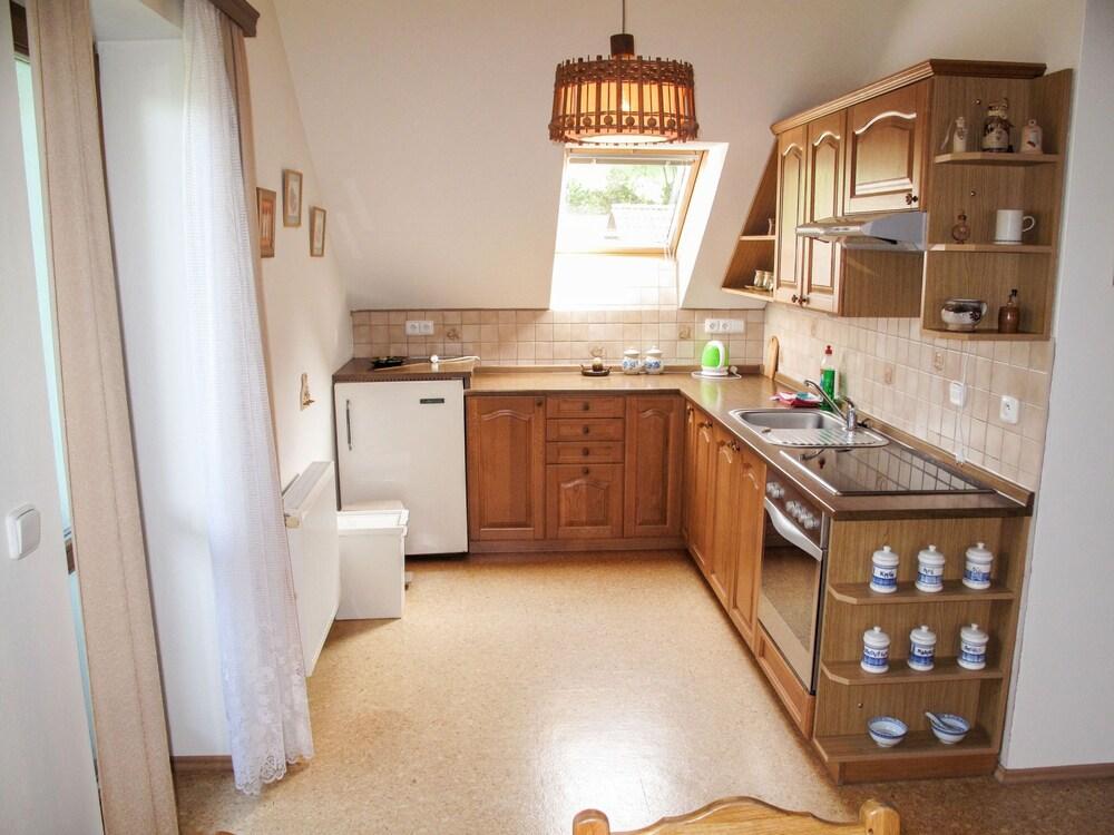 Kralovice Nebahovy in Nebahovy