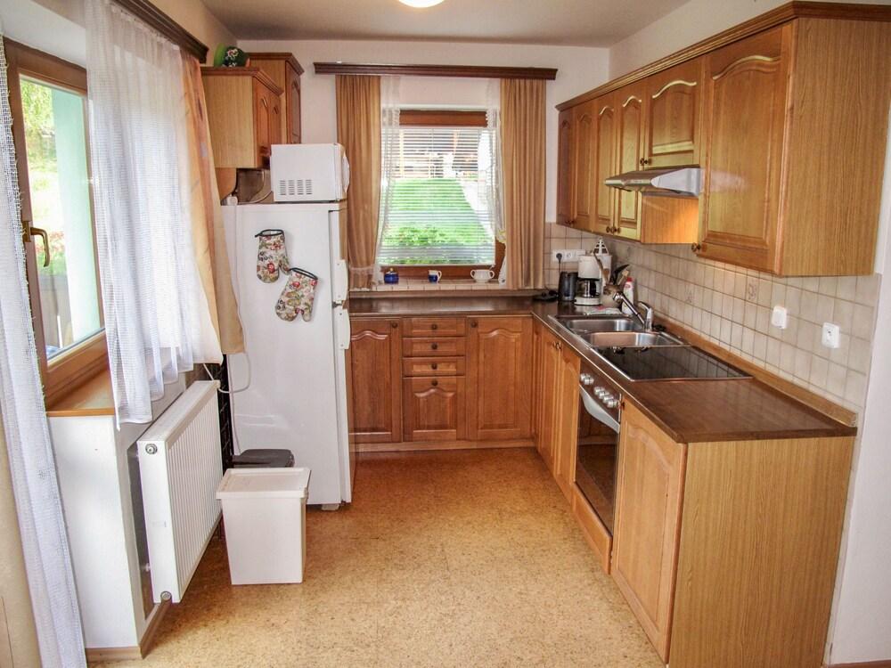 Kralovice Nebahovy in Nebahovy