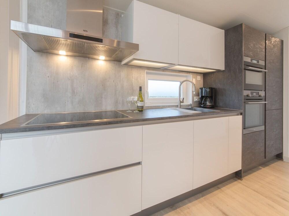 Water Resort Oosterschelde Wemeldinge