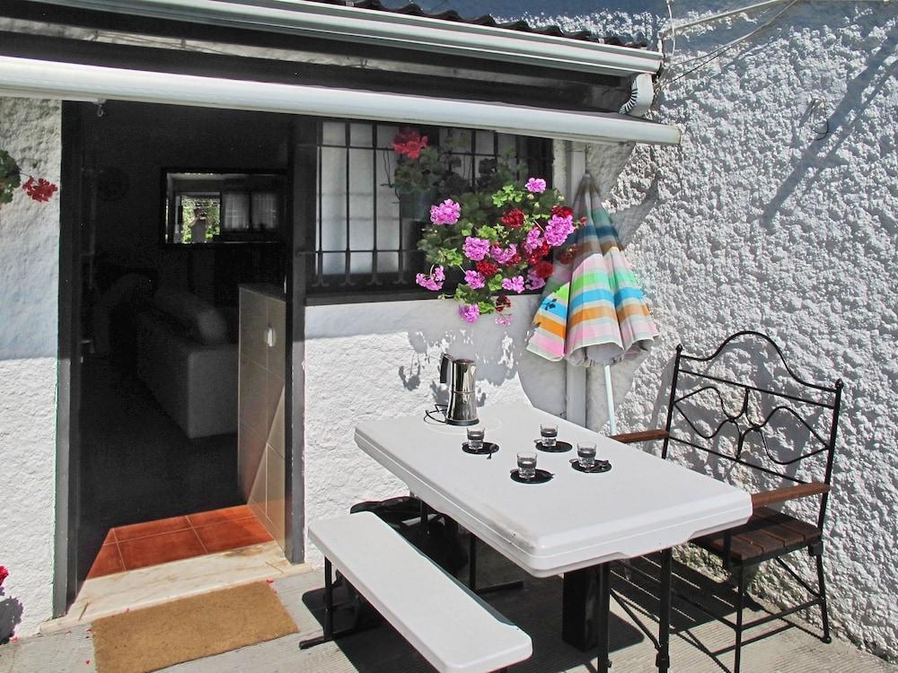 Lopes F o in F o With 2 Bedrooms and 1 5 Bathrooms