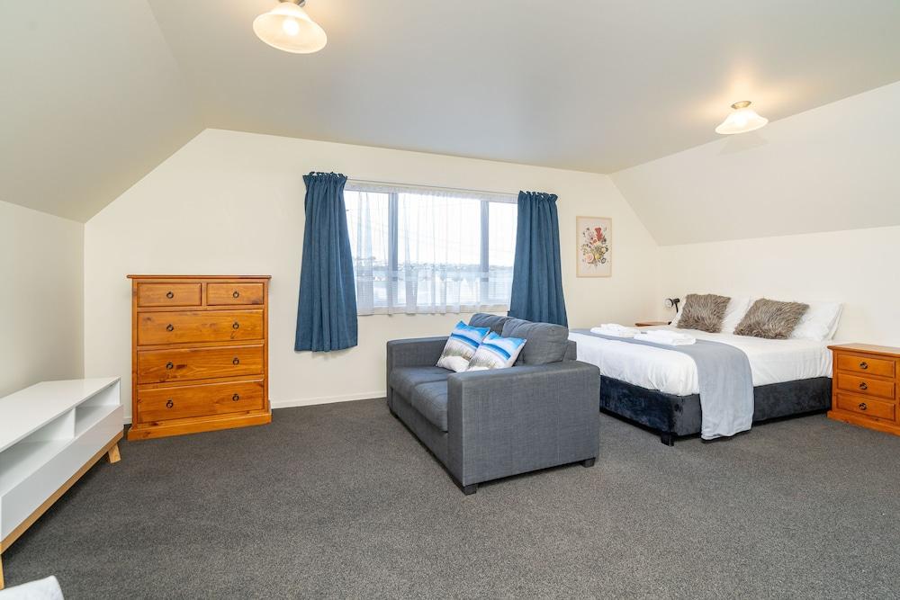 Ethel Benjamin Apartment