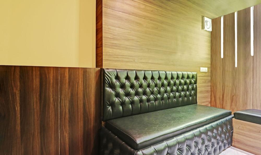 Itsy Hotels Sapphire Residency