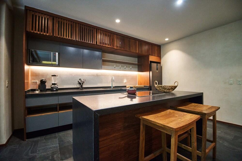 Miraluna 133C By Lockey