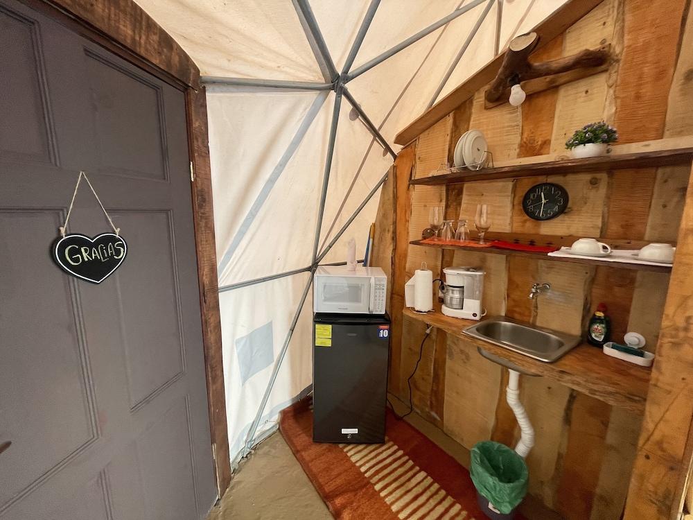 Poas Volcano Observatory Lodge & Glamping