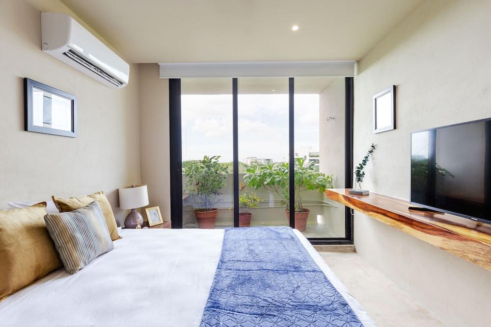 Huachinango by HomiRent