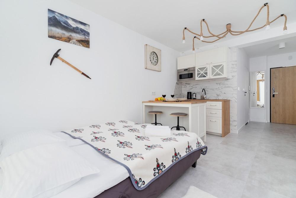 Cozy Studio Mountain View by Renters