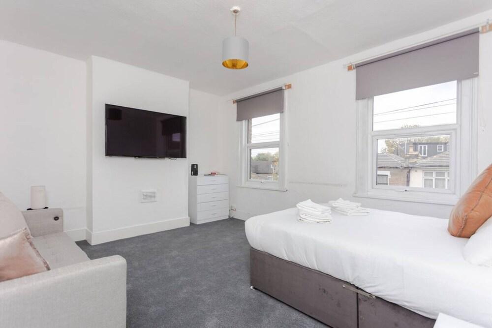 Quiet 2 Bedroom Flat in Peckham Rye