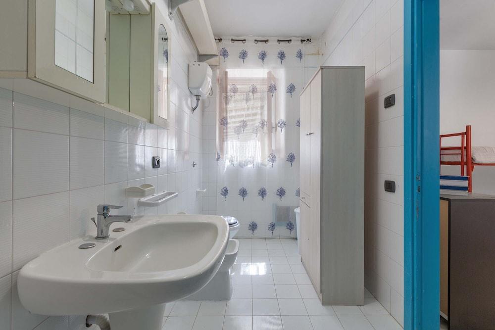 2848 Blue Apartment by Barbarhouse