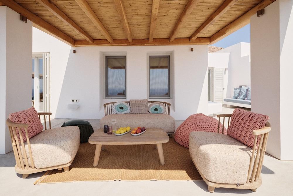 Villa Nites in Syros