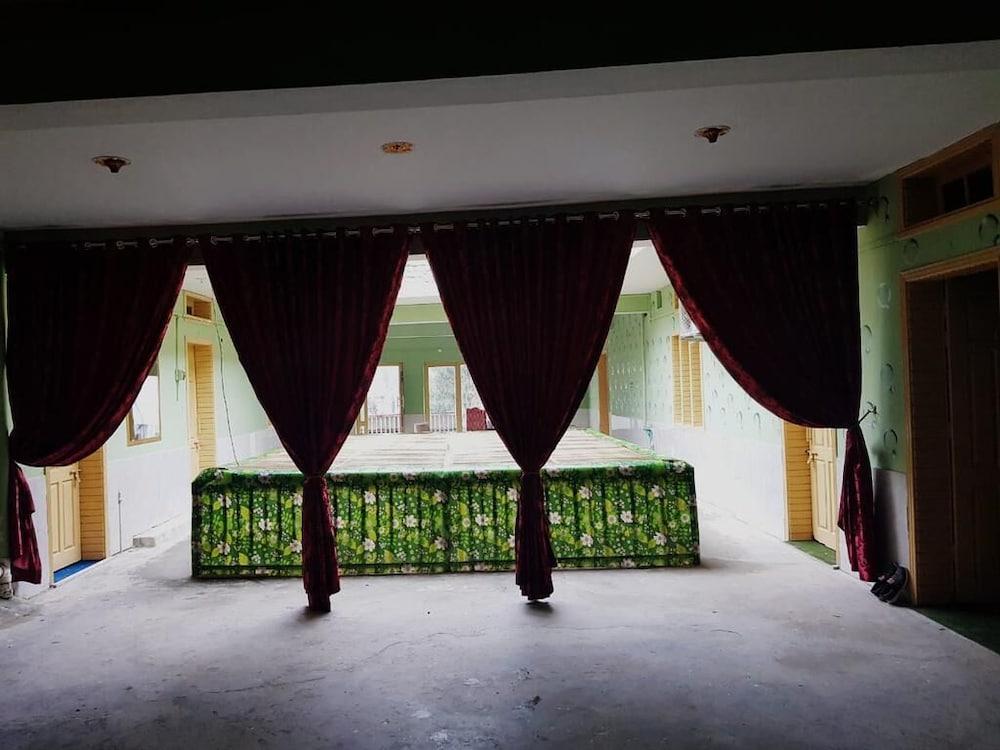 Peace Palace Guest House