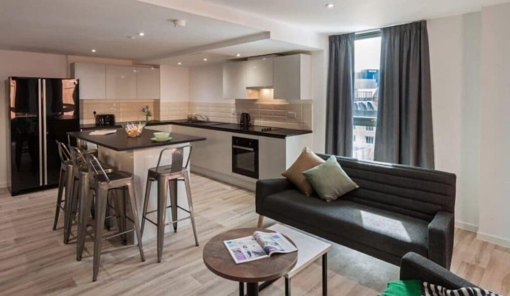 Modern Rooms in COVENTRY