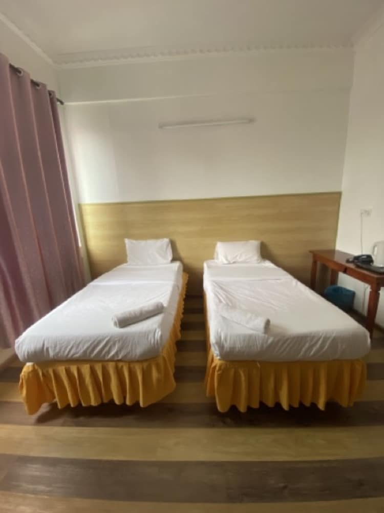 Hotel O Sianglory Inn