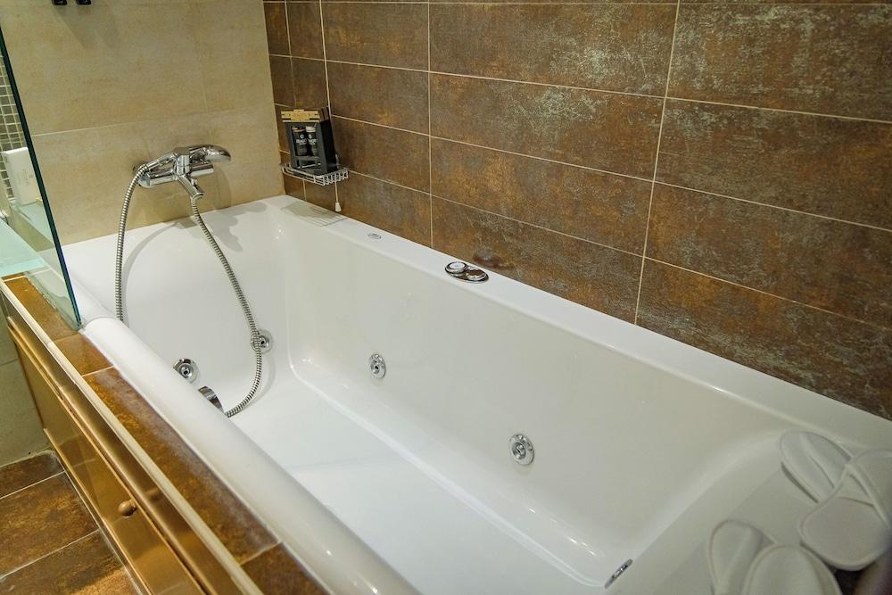 Kipi Mountain Resort