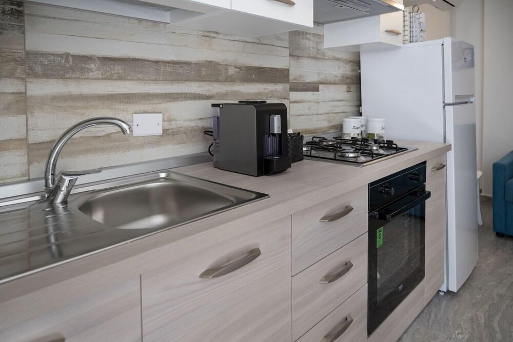 Quarzo Apartment On Sea Shore