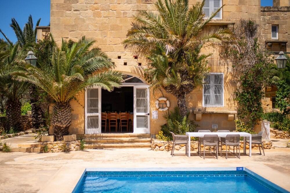Sinjura - Xaghra Holiday Home