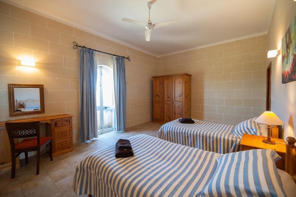 Sophia - Ghasri Holiday Home