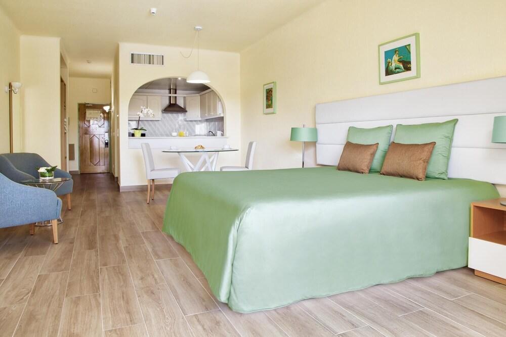 Awesome Aparthotel Apartaments Studio