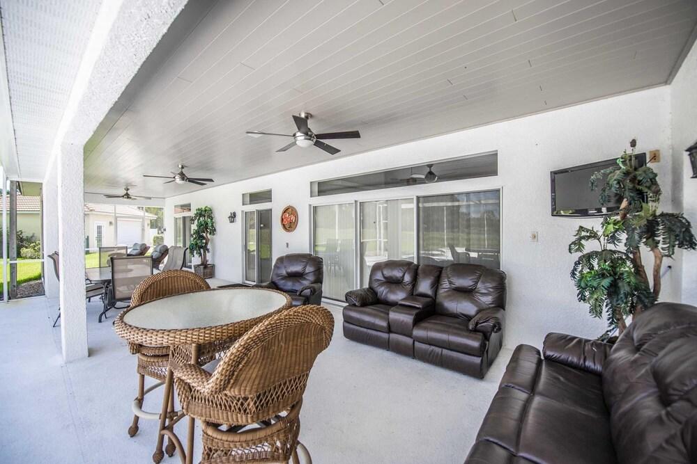 Swiss 56 - Lake Denise