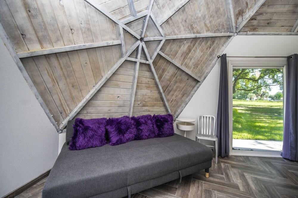 Studio 02 - Lake Sumner