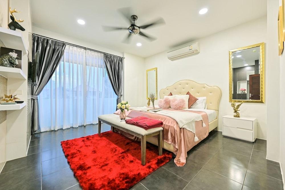 Exquisite Pool Villa A