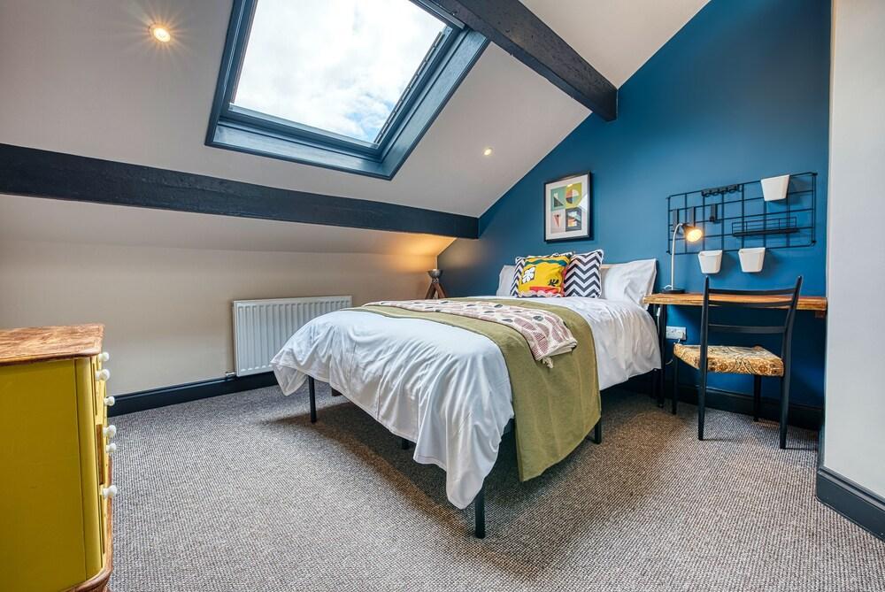New Unique Keighley Room