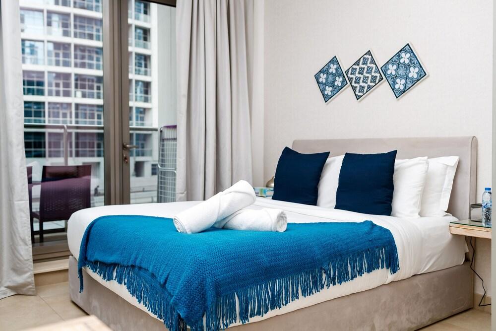 Stylish Studio Apartment-Sparkle Towers