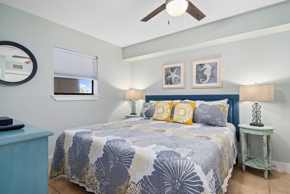 Laguna Reef 308 - Beautiful Bay View by Ryson Vacation Rentals