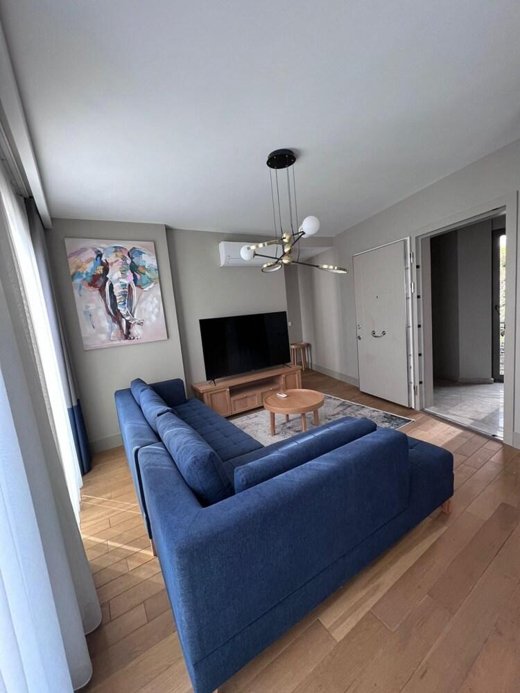 Flat With Excellent Location and View in Beyoglu