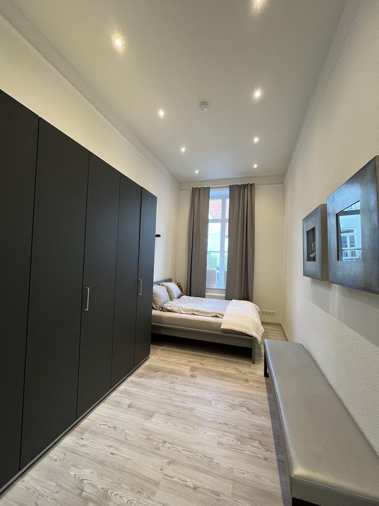 Pure Highlight Living