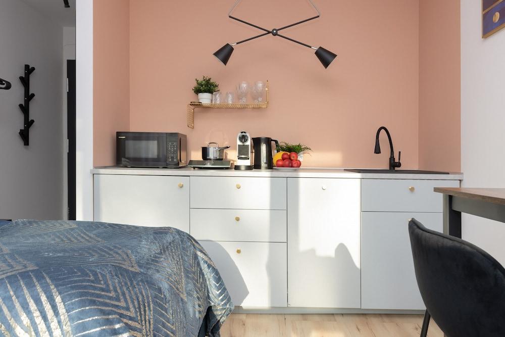 Studio Batorego Warsaw by Renters