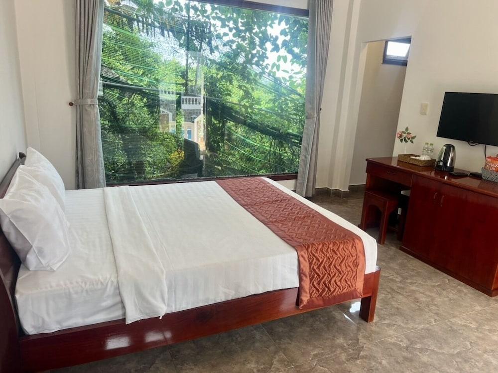 Hong Bin Bungalow Resort