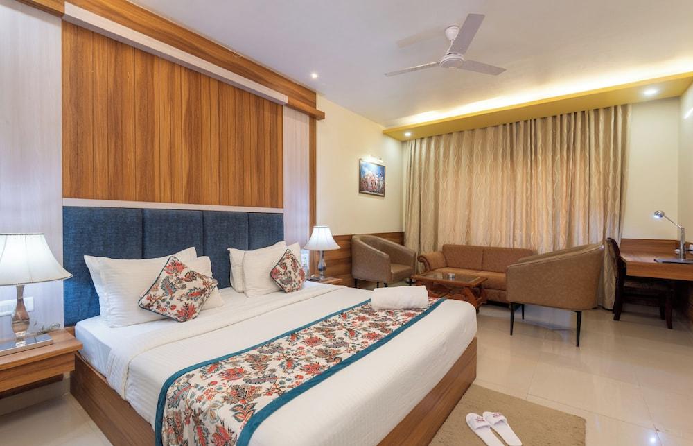 Hotel Kaushal International