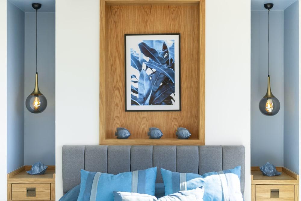 The House Residence Helis