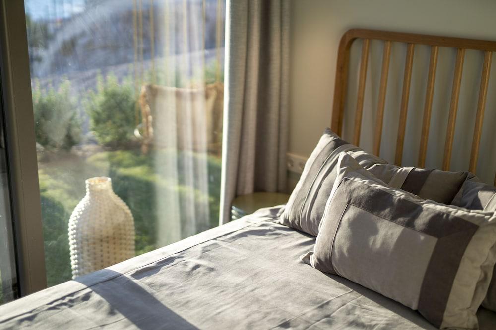 The House Residence Helis