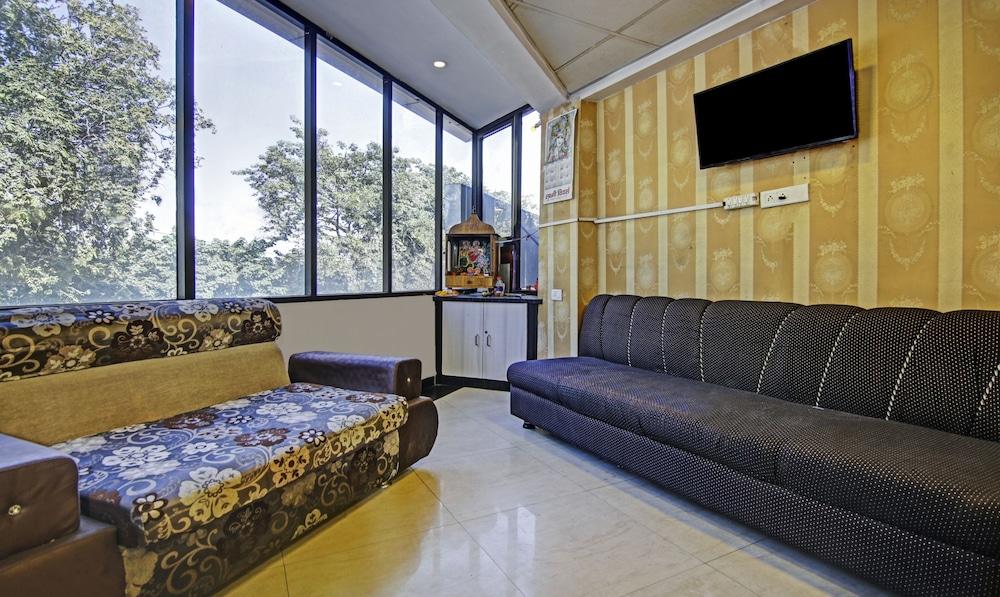 Itsy By Treebo - Satyam Swagat