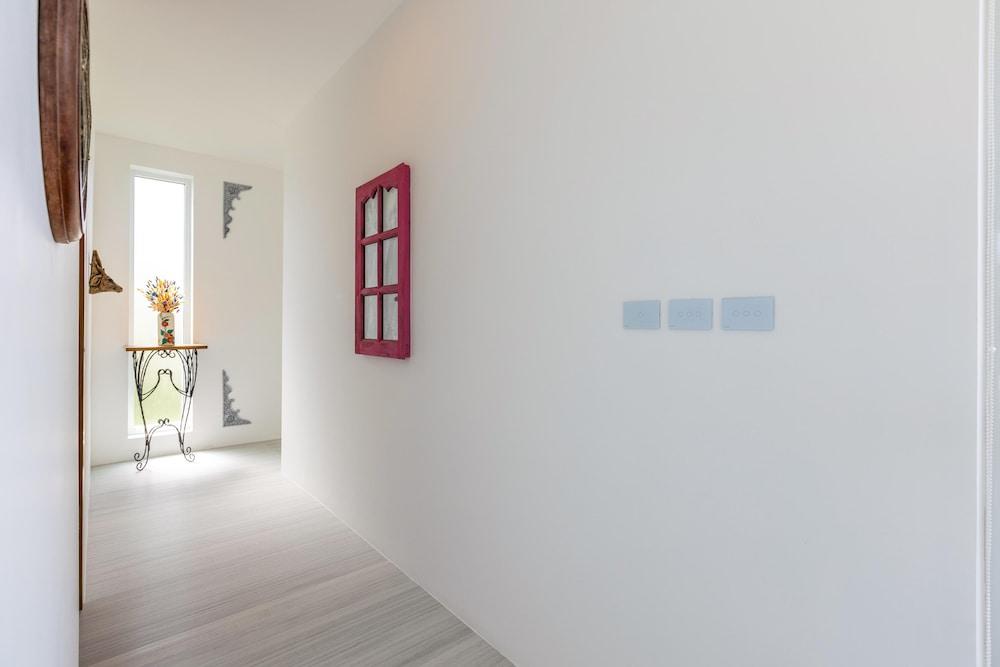 Modern Tropical 4 BR Pool Villa PMB5