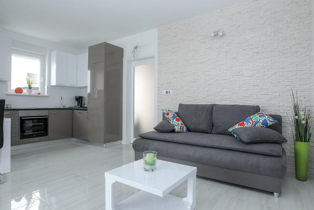 Lumada - 3Bedroom Apartment with Pool