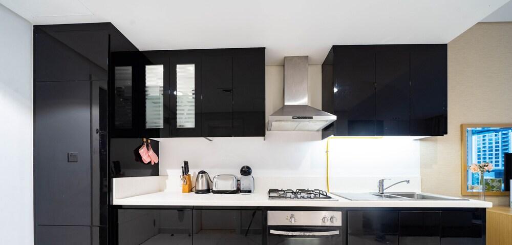 KOHH – Studio in DAMAC Maison Canal Views