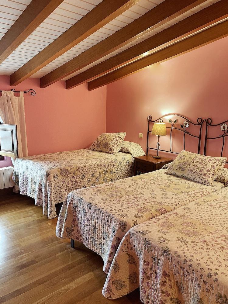 Posada La Casona de Los Güelitos