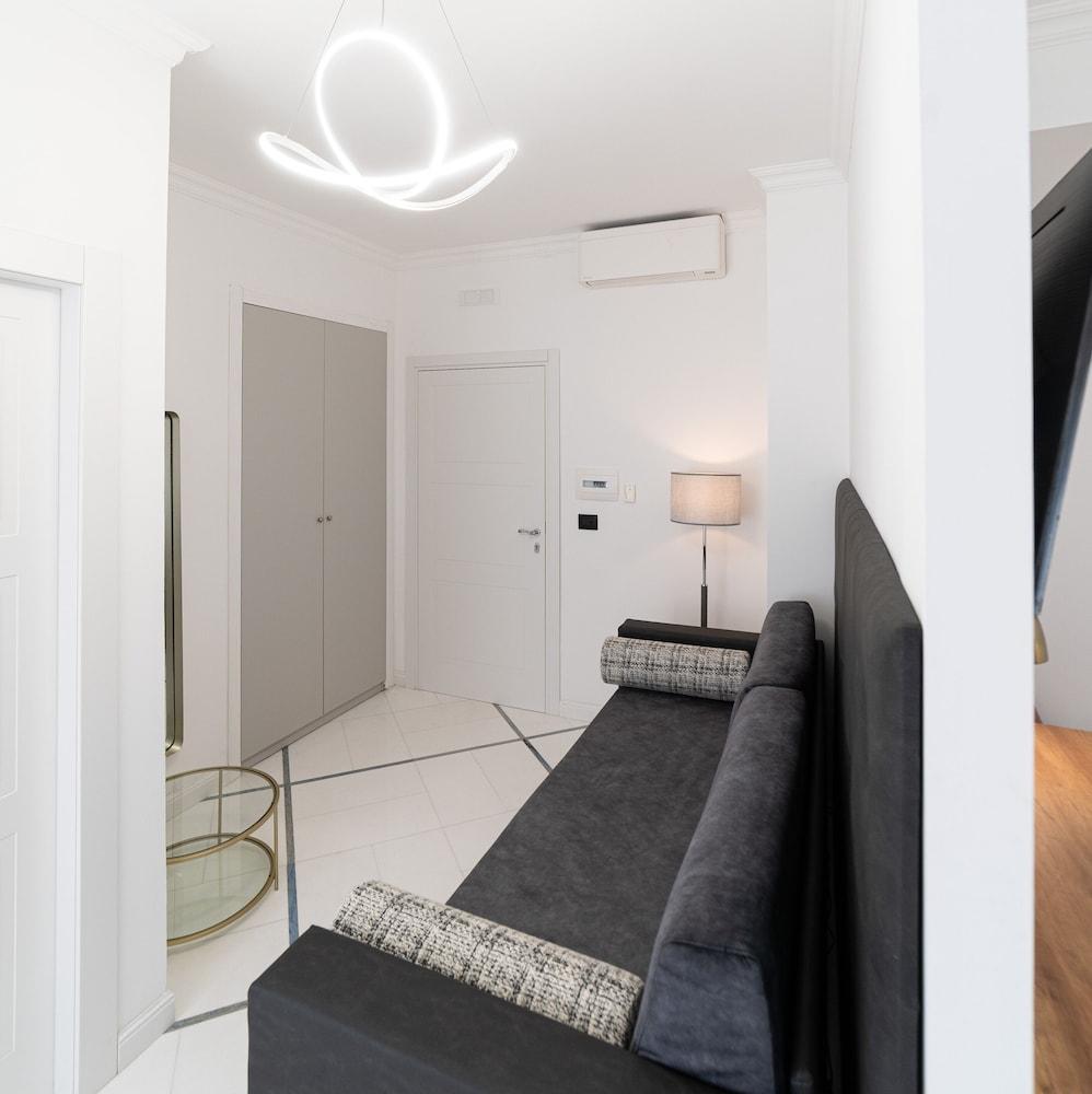 Apartments Hotel Real Suite