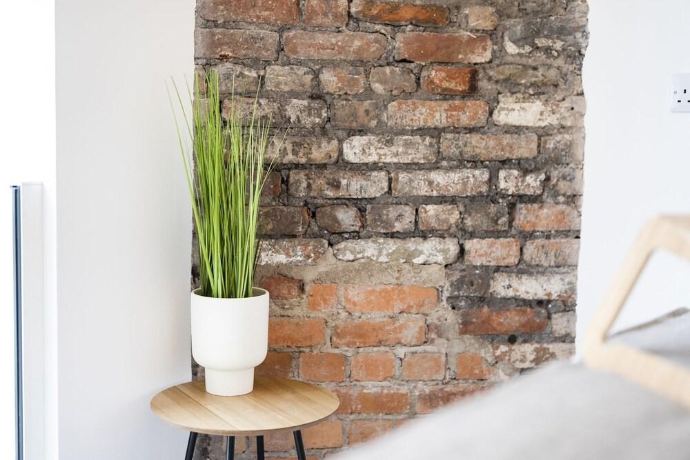 Bristol London City Gate 1 Bed With Sofa Bed