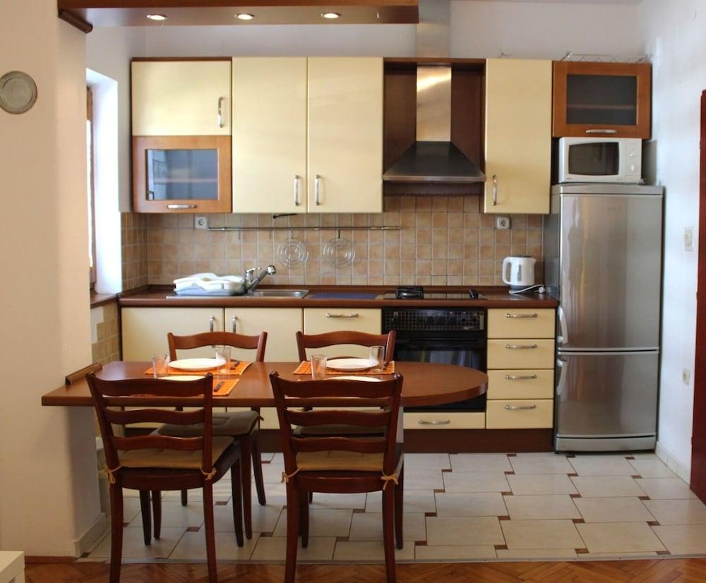 Lina - 30m From the Beach - A4