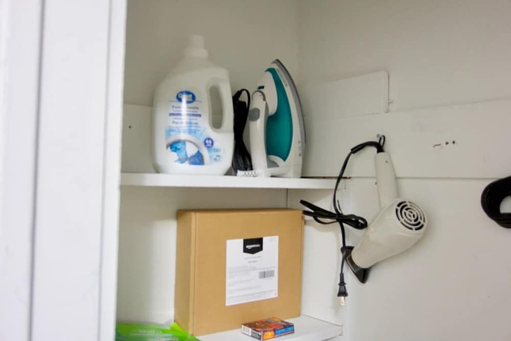 Affordable Apartment w Parking Location Coffee