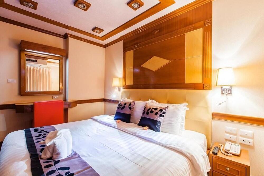 Varindavan Park Serviced Residences