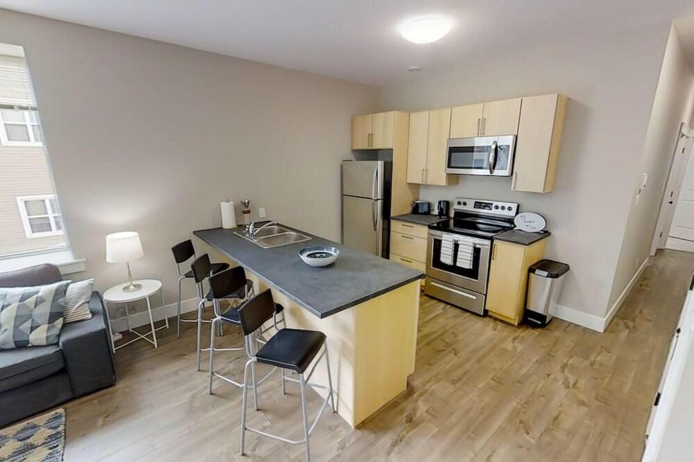 Premium Condo Amazing Location w Parking Coffee