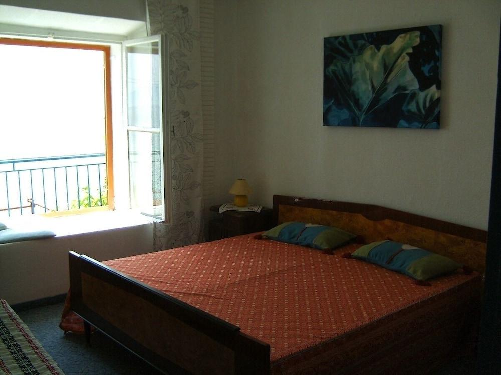 Inga - Right at the Beach - A1