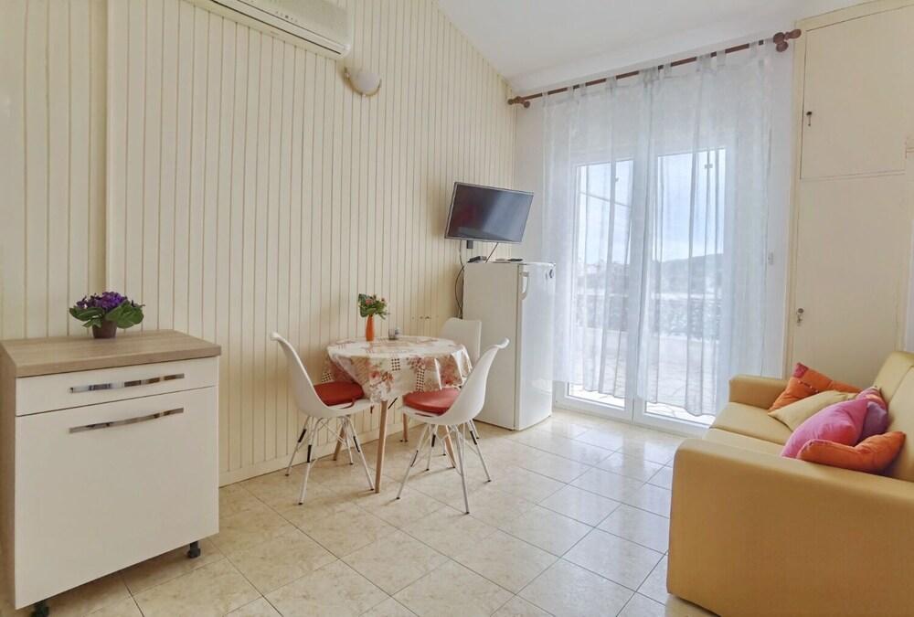 Ziva - by the Beach - A3