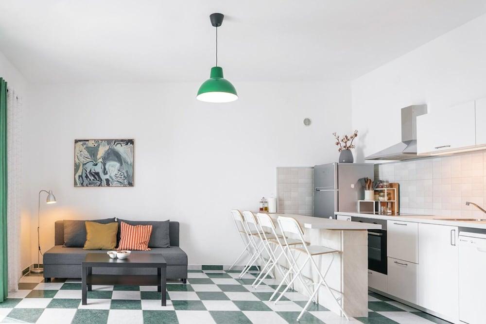 Melissa - 150m From the Beach - A1